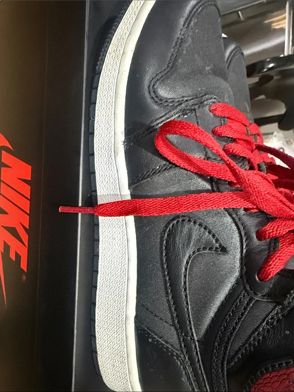 Nike Air Jordan Retro Black and Red Youth Size 6.5 High-Top Sneakers w box RARE